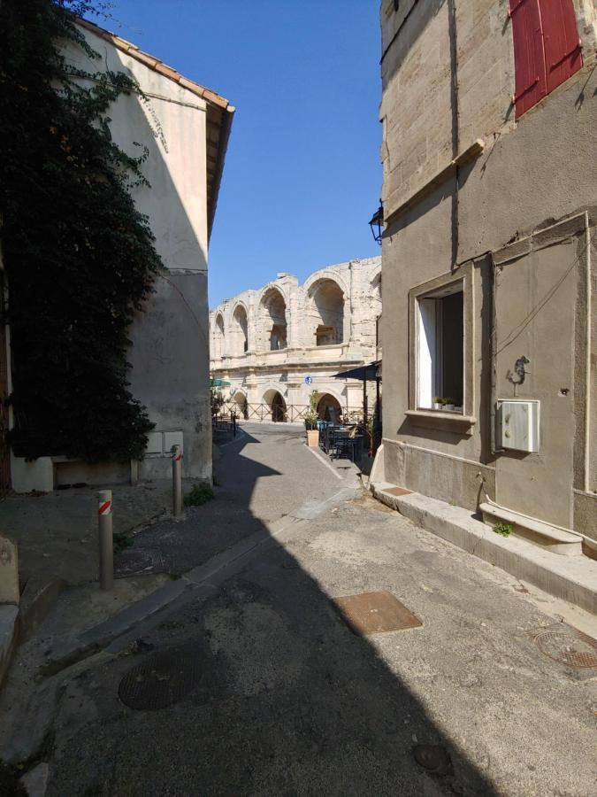 Charmante Maison Arlesienne A L'Ombre Des Arenes, De 2 A 5P ภายนอก รูปภาพ