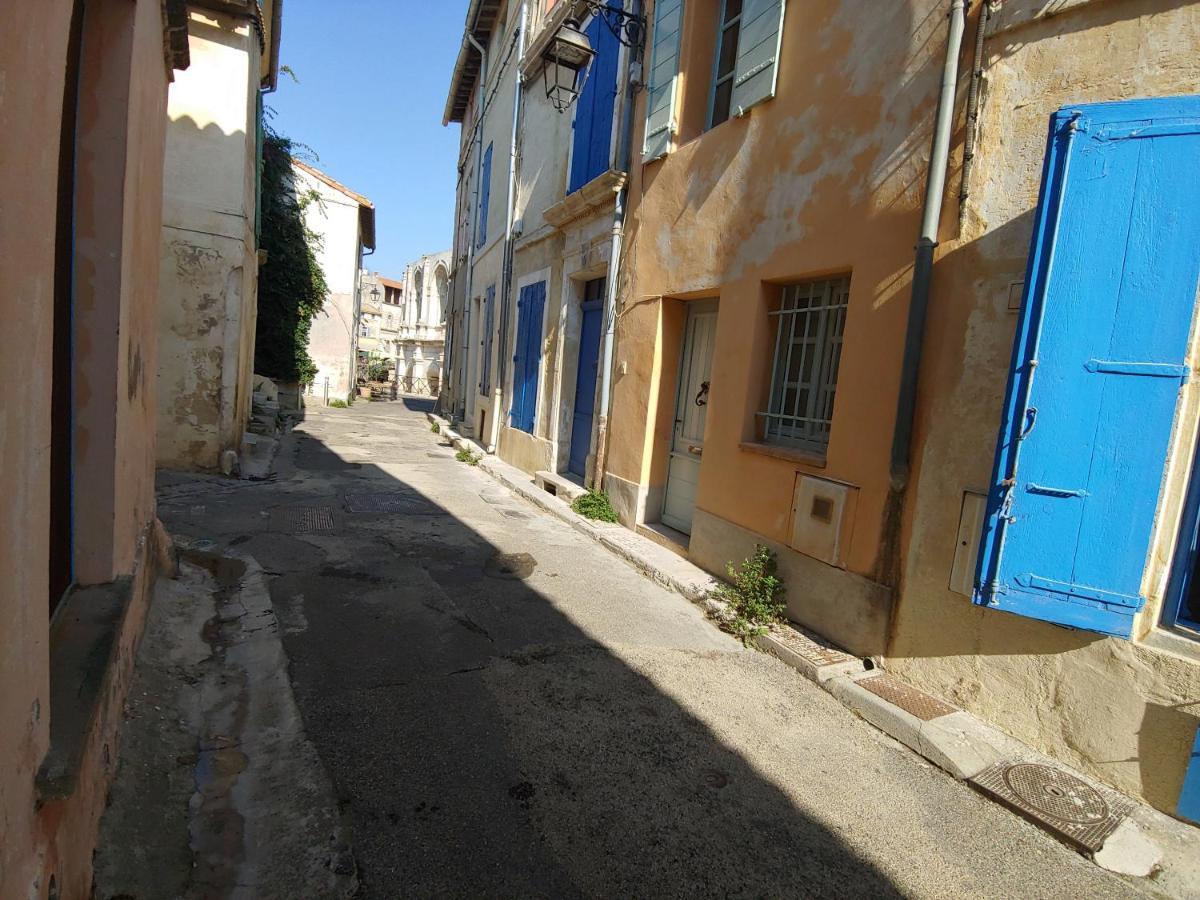 Charmante Maison Arlesienne A L'Ombre Des Arenes, De 2 A 5P ภายนอก รูปภาพ