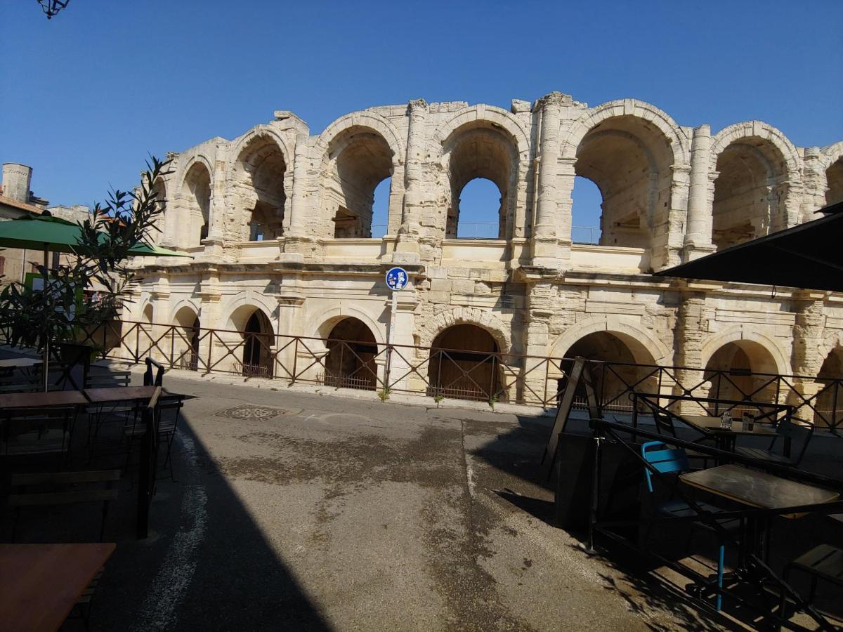 Charmante Maison Arlesienne A L'Ombre Des Arenes, De 2 A 5P ภายนอก รูปภาพ
