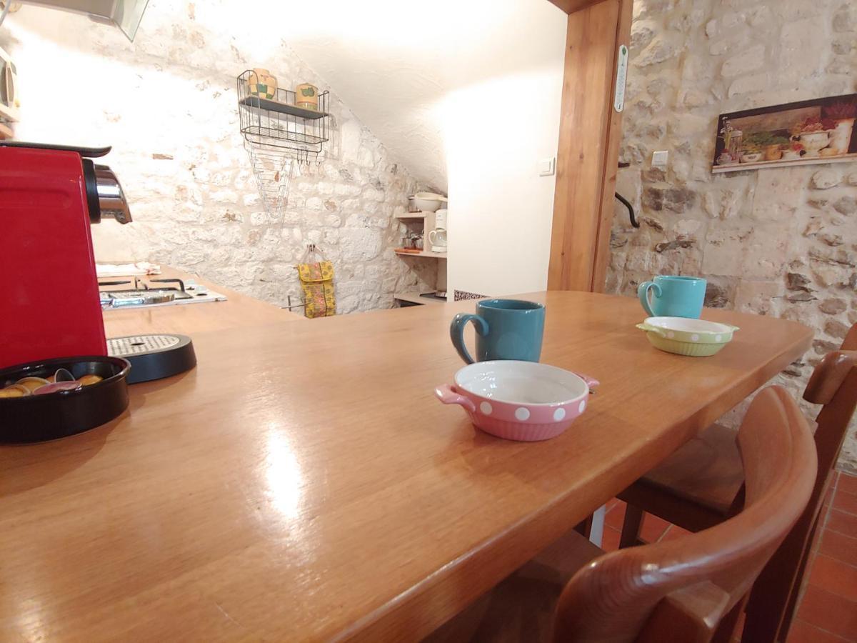 Charmante Maison Arlesienne A L'Ombre Des Arenes, De 2 A 5P ภายนอก รูปภาพ